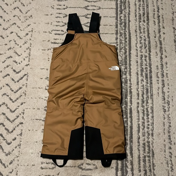 NWOT North Face Freedom Insulated Bib 2T - Picture 2 of 5